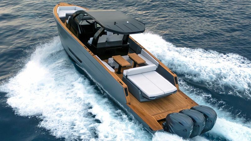Maxim 44R | Ozzy