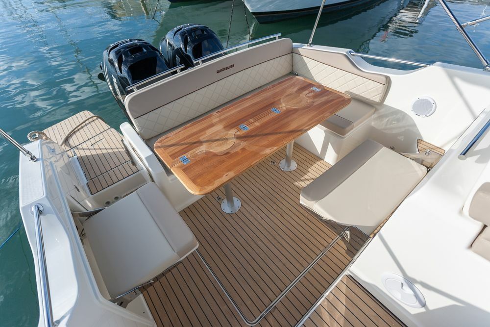 Quicksilver Activ 875 Sundeck | El Mojo