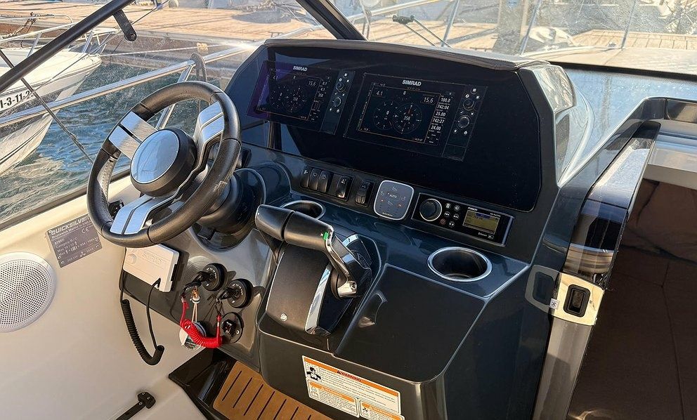 Quicksilver Activ 875 Sundeck | El Mojo