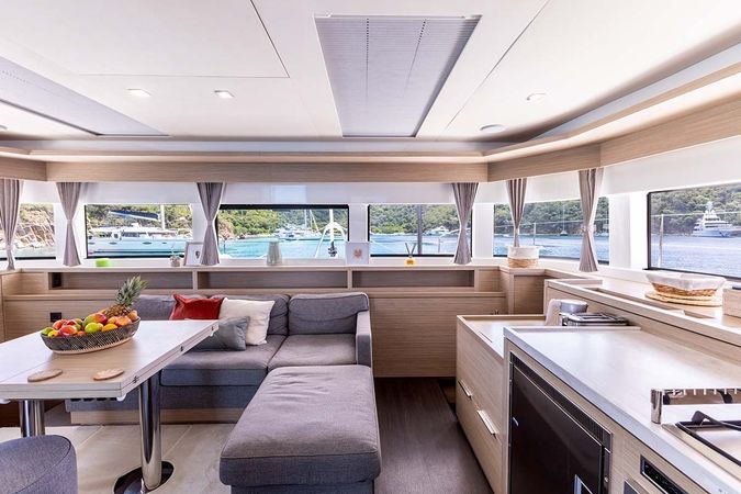 Lagoon 55 | Valinor