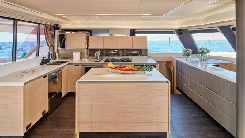 Fountaine Pajot Alegria 67 | Sunmoon