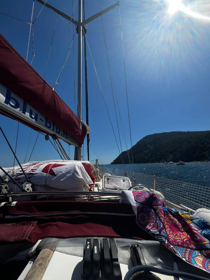 Beneteau Oceanis 523 | Red Erik 5