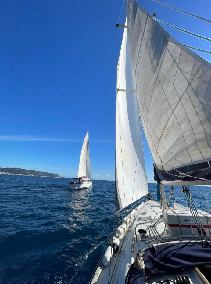 Beneteau Oceanis 523 | Red Erik 5