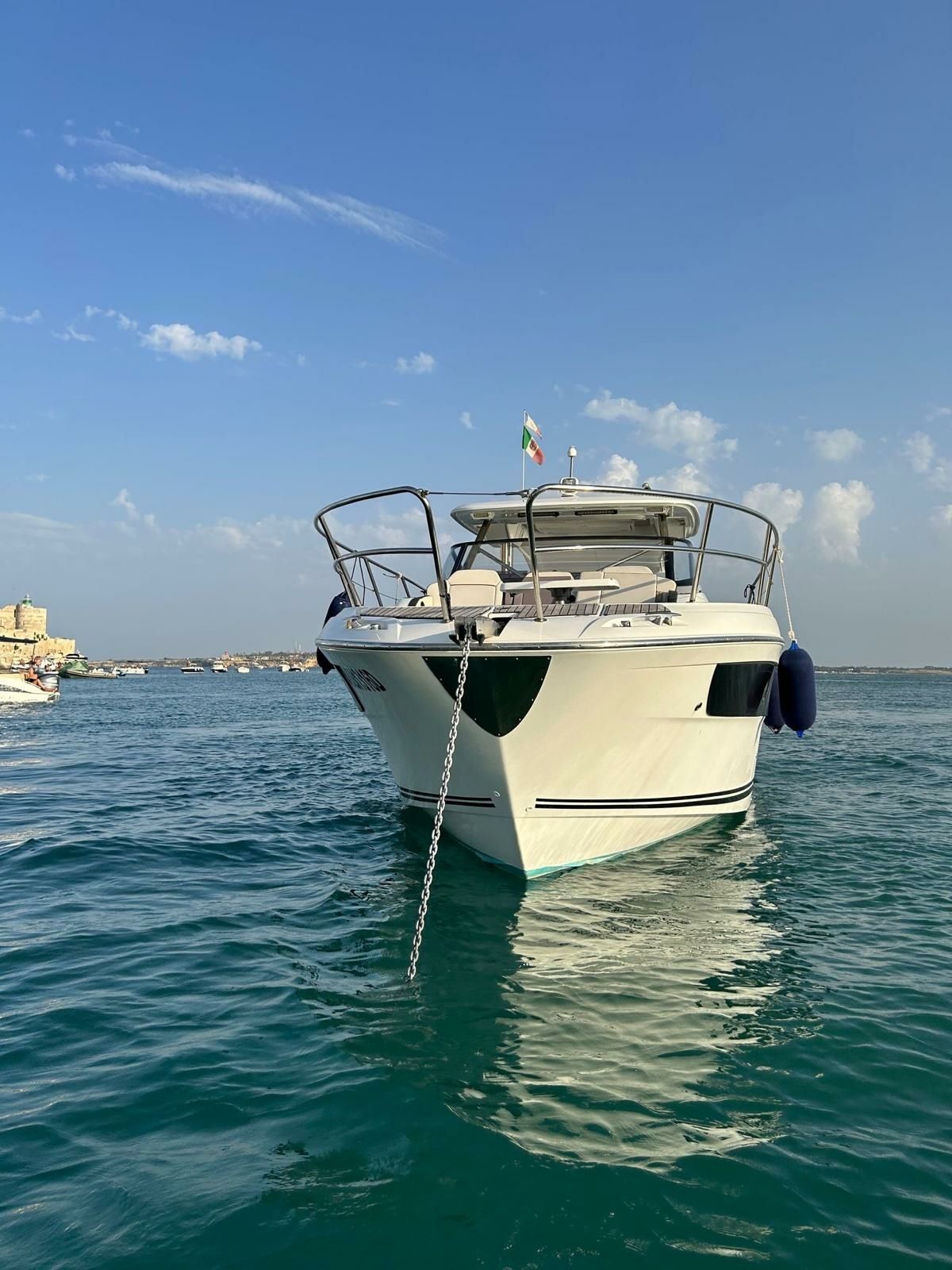 Jeanneau Cap Camarat 12.50 WA | Ansimaste