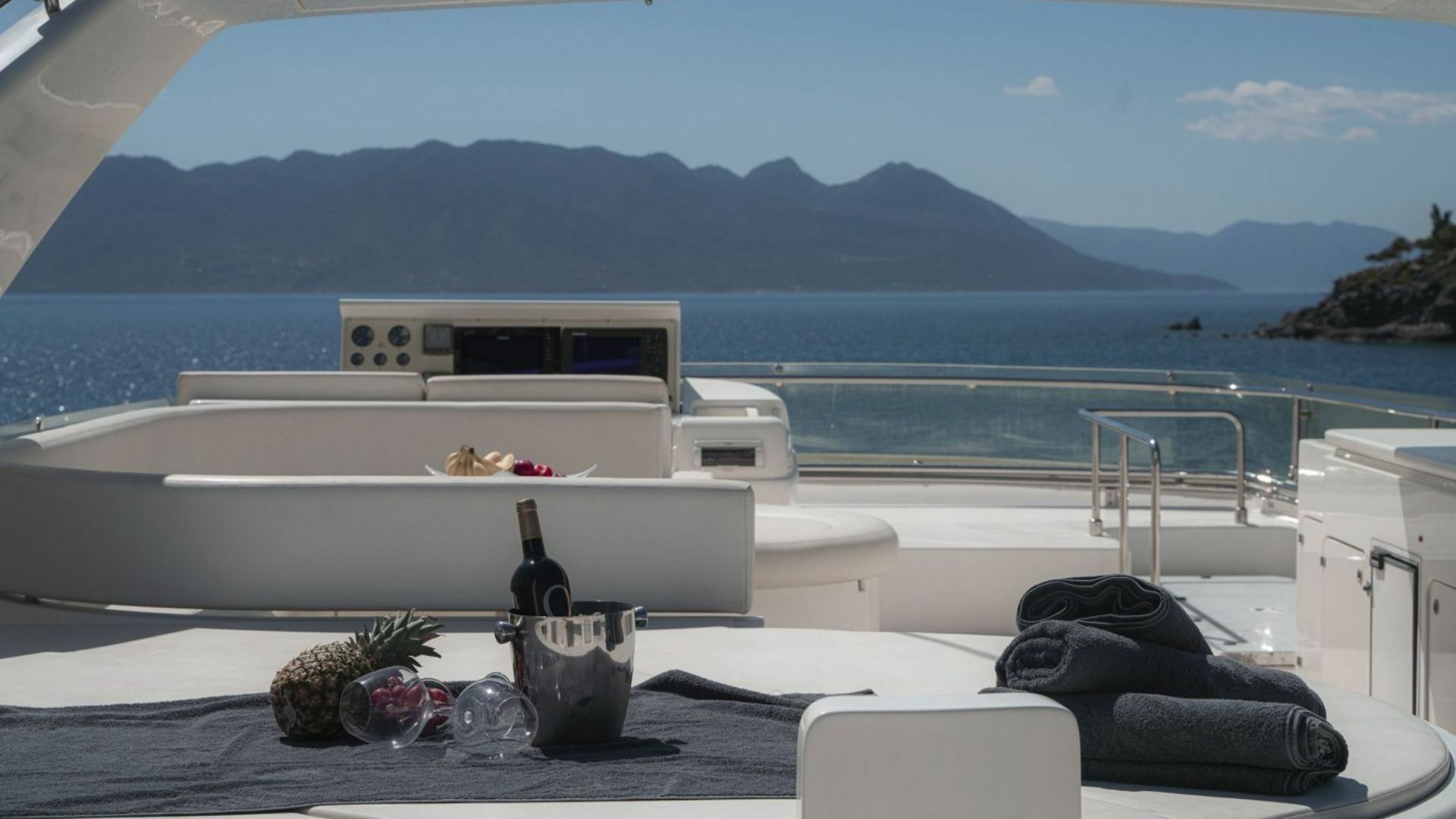 Ferretti 830 | Lidia