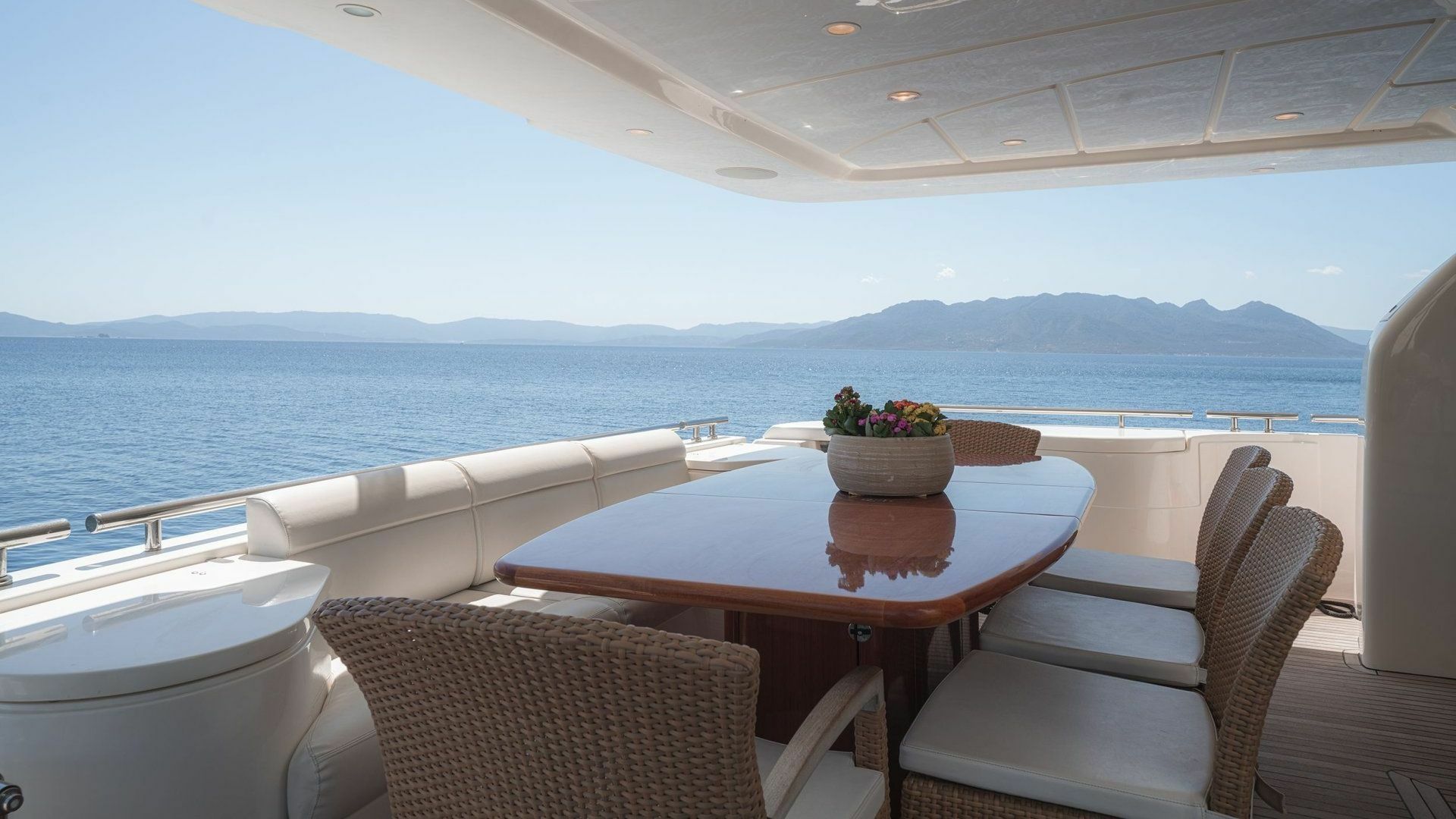 Ferretti 830 | Lidia