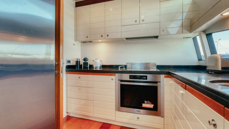 Ferretti 830 | Lidia