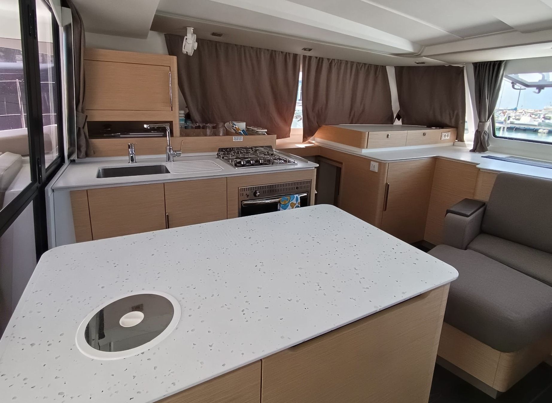 Fountaine Pajot New 41 | Sea Eagle 3