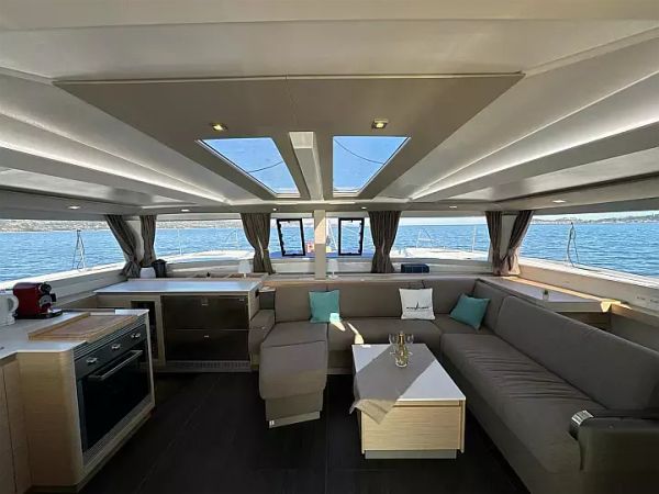 Fountaine Pajot Tanna 47 | Chill