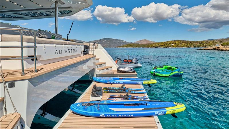 Fountaine Pajot 80 | Ad Astra