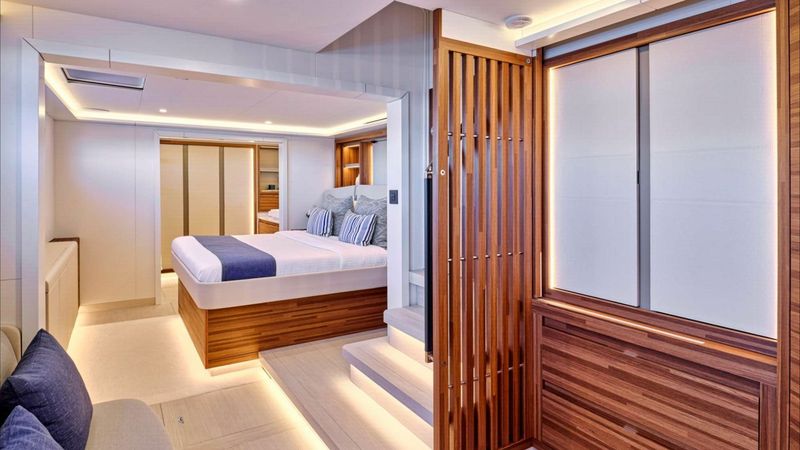 Fountaine Pajot 80 | Ad Astra