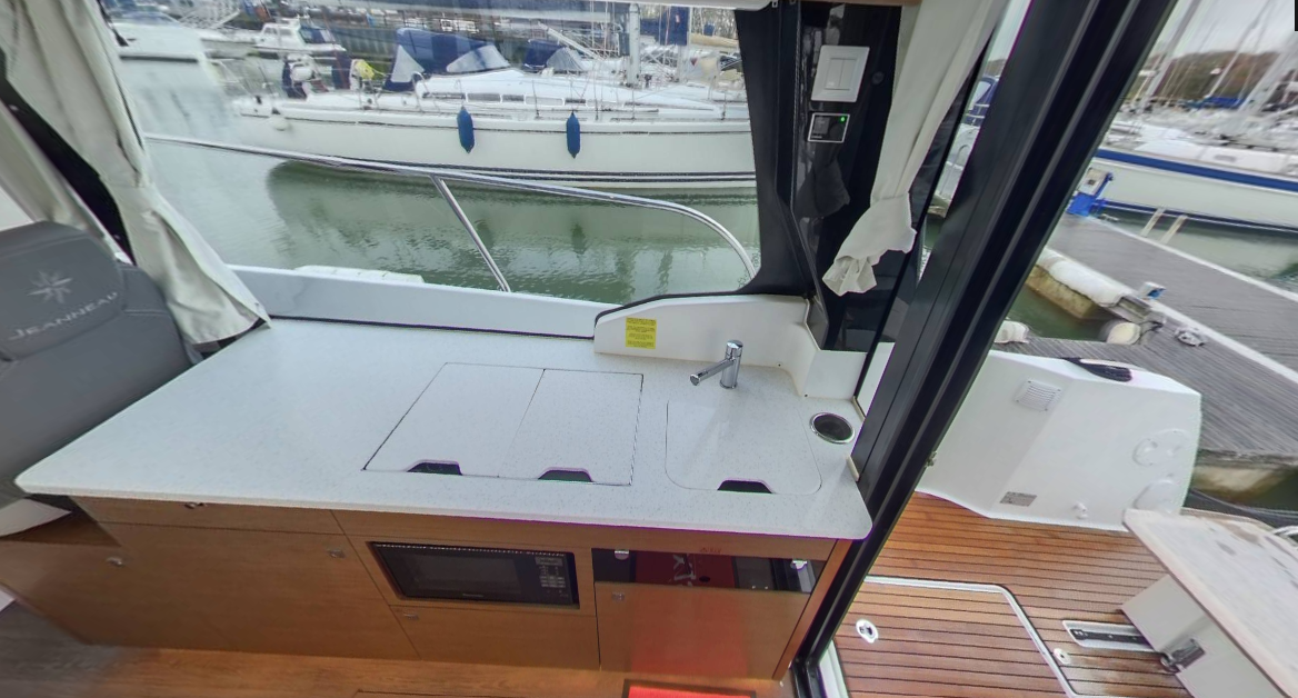 Jeanneau Merry Fisher 1095 Fly | Verity 2