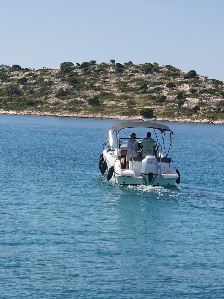Jeanneau Cap Camarat 7.5 | Pijaca