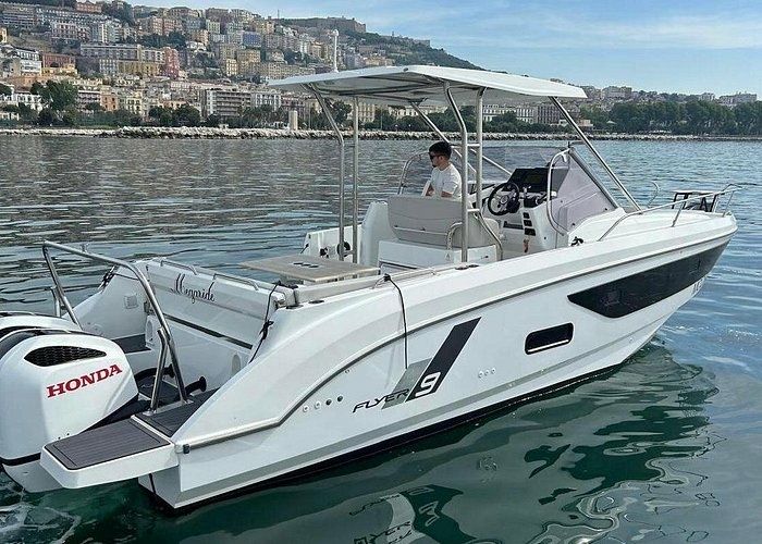 Beneteau Flyer 9 Sundeck | Megaride