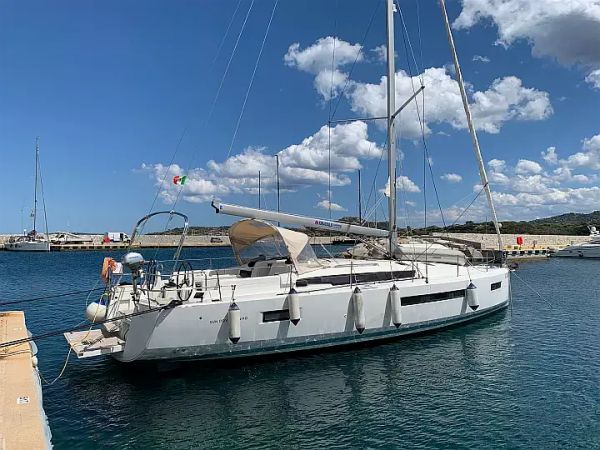 Jeanneau Sun Odyssey 490 | Cloe 1