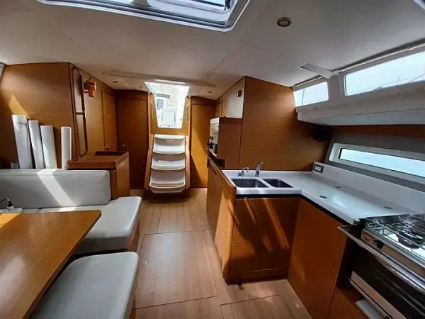 Jeanneau Sun Odyssey 490 | Cloe 1