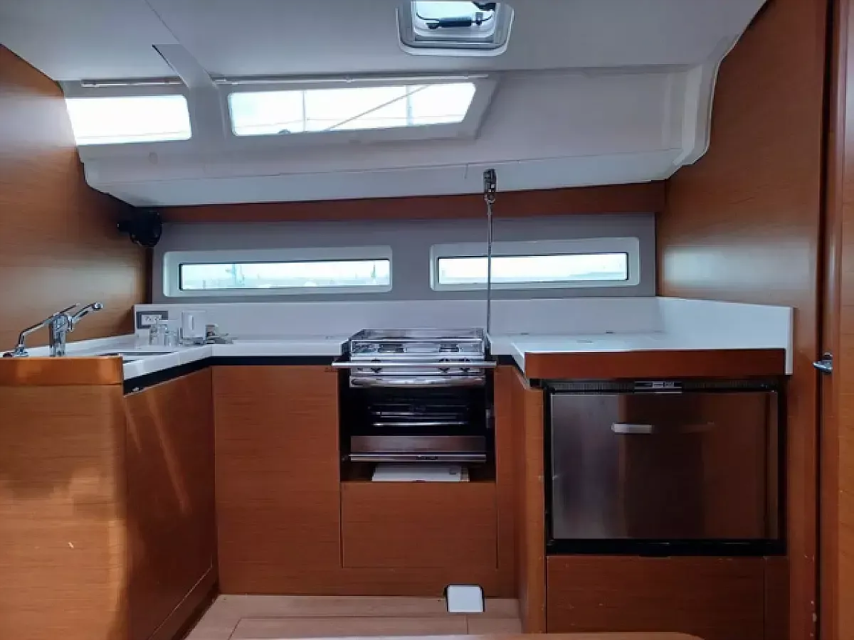 Jeanneau Sun Odyssey 490 | Cloe 1