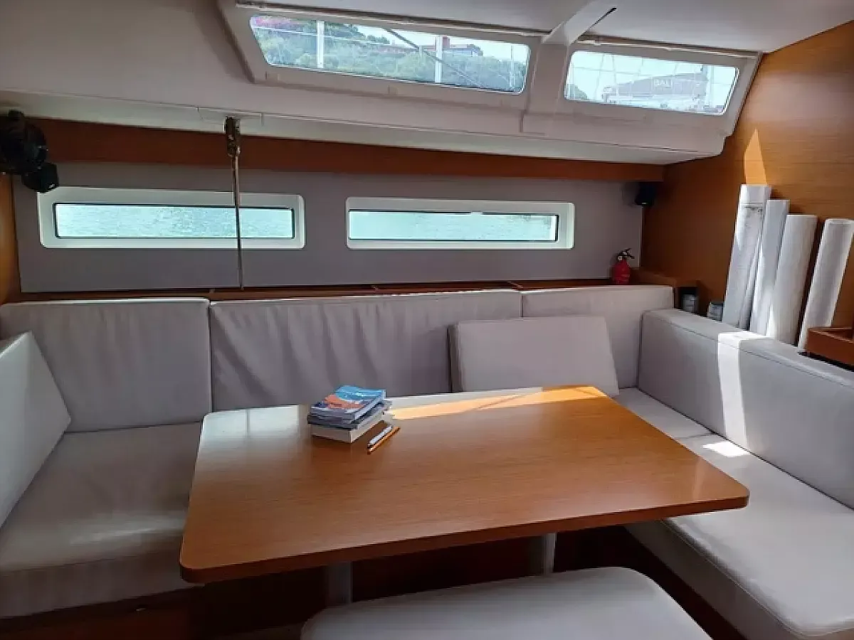 Jeanneau Sun Odyssey 490 | Cloe 1