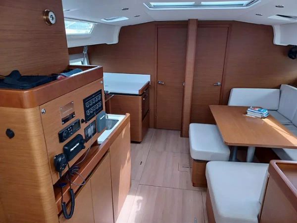 Jeanneau Sun Odyssey 490 | Cloe 1