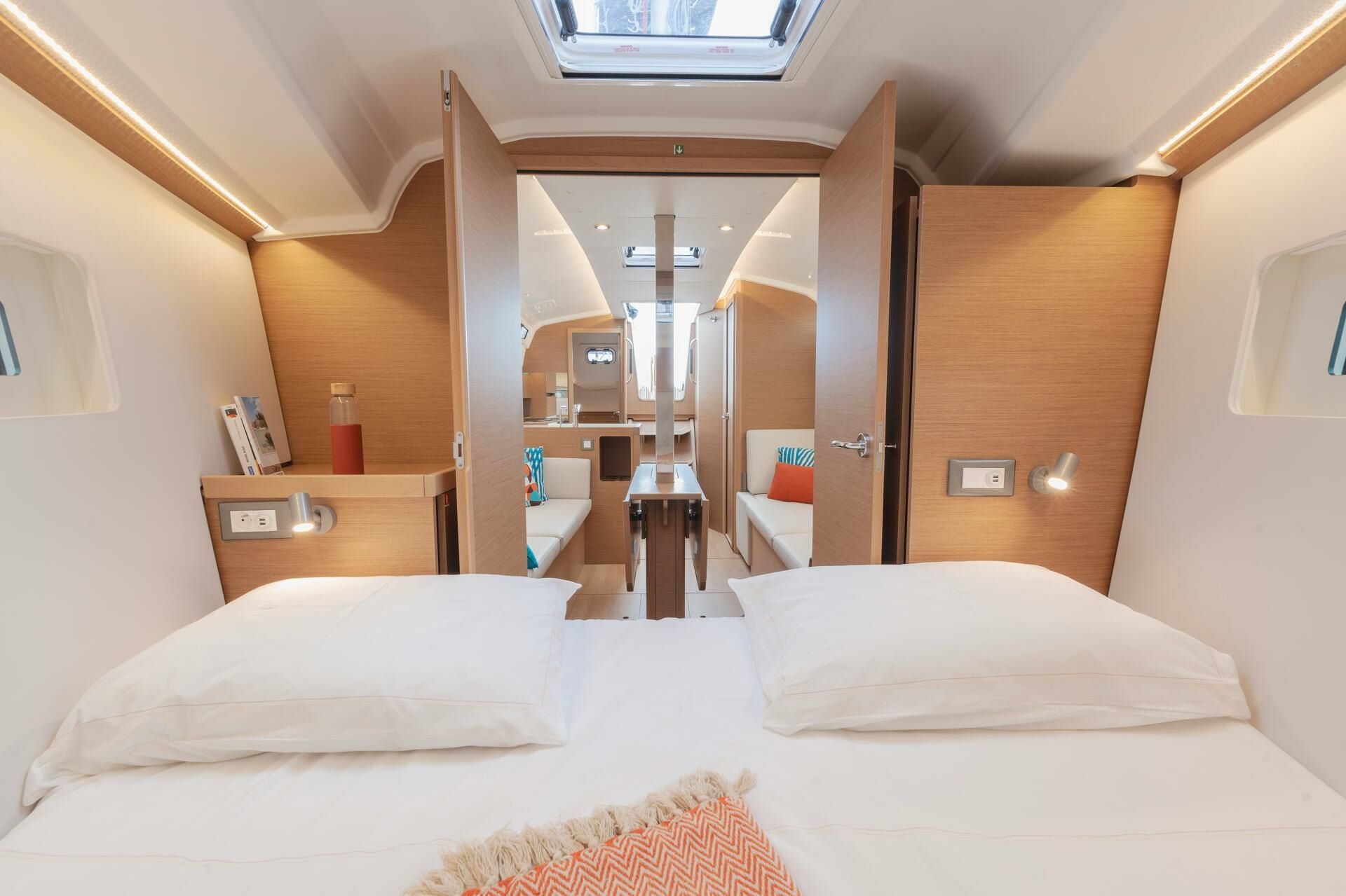 Jeanneau Sun Odyssey 350 | Zarof 3