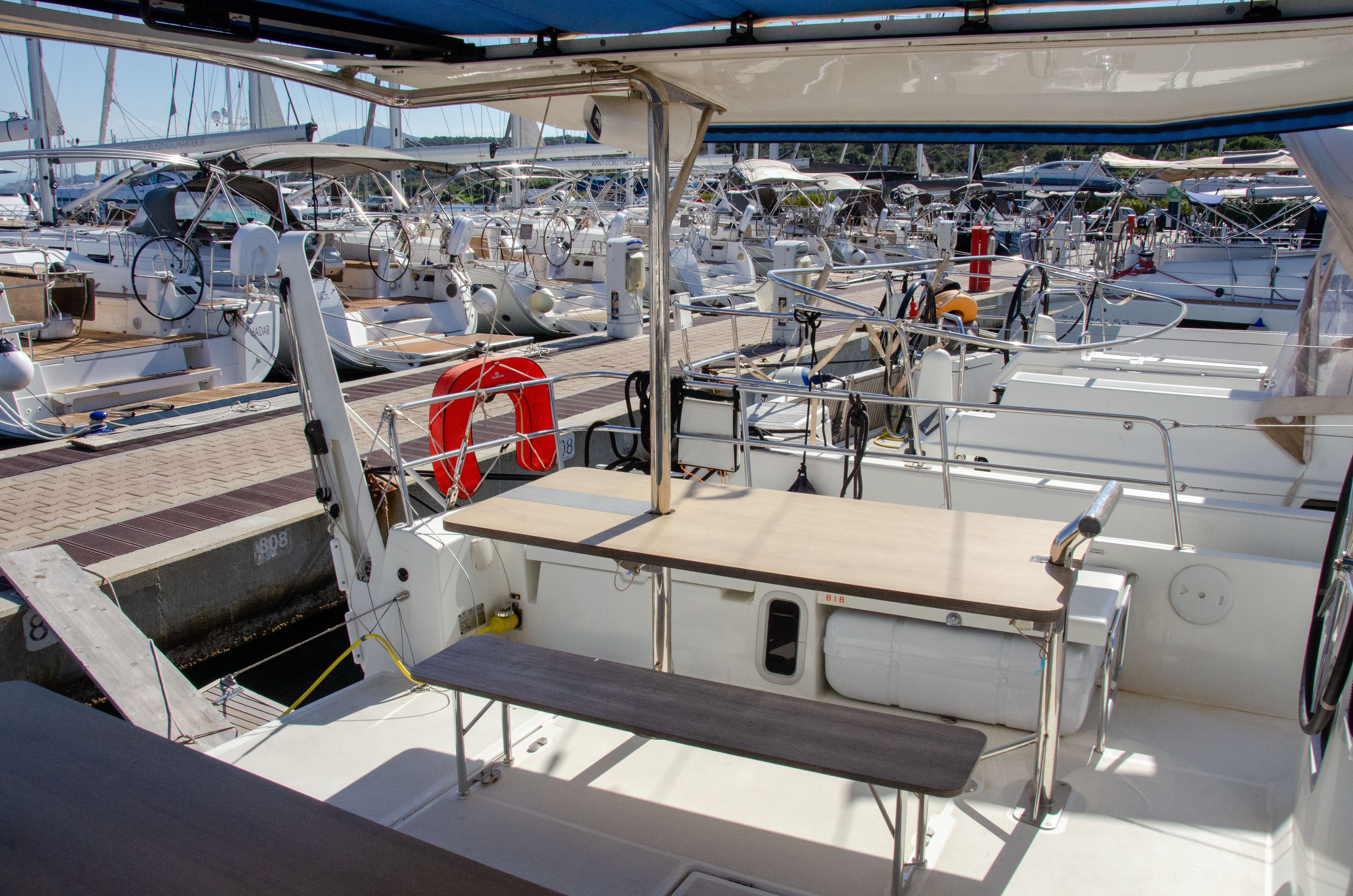 Jeanneau Sun Loft 47 | Vega