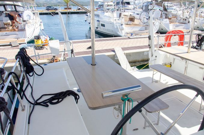 Jeanneau Sun Loft 47 | Vega
