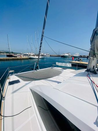 C Cat 37 | Altair