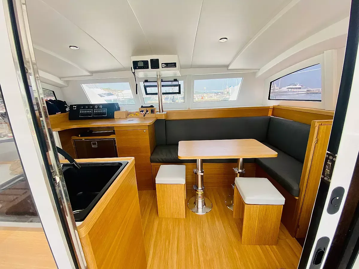 C Cat 37 | Altair