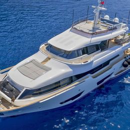Ferretti Custom Line Navetta | Milena