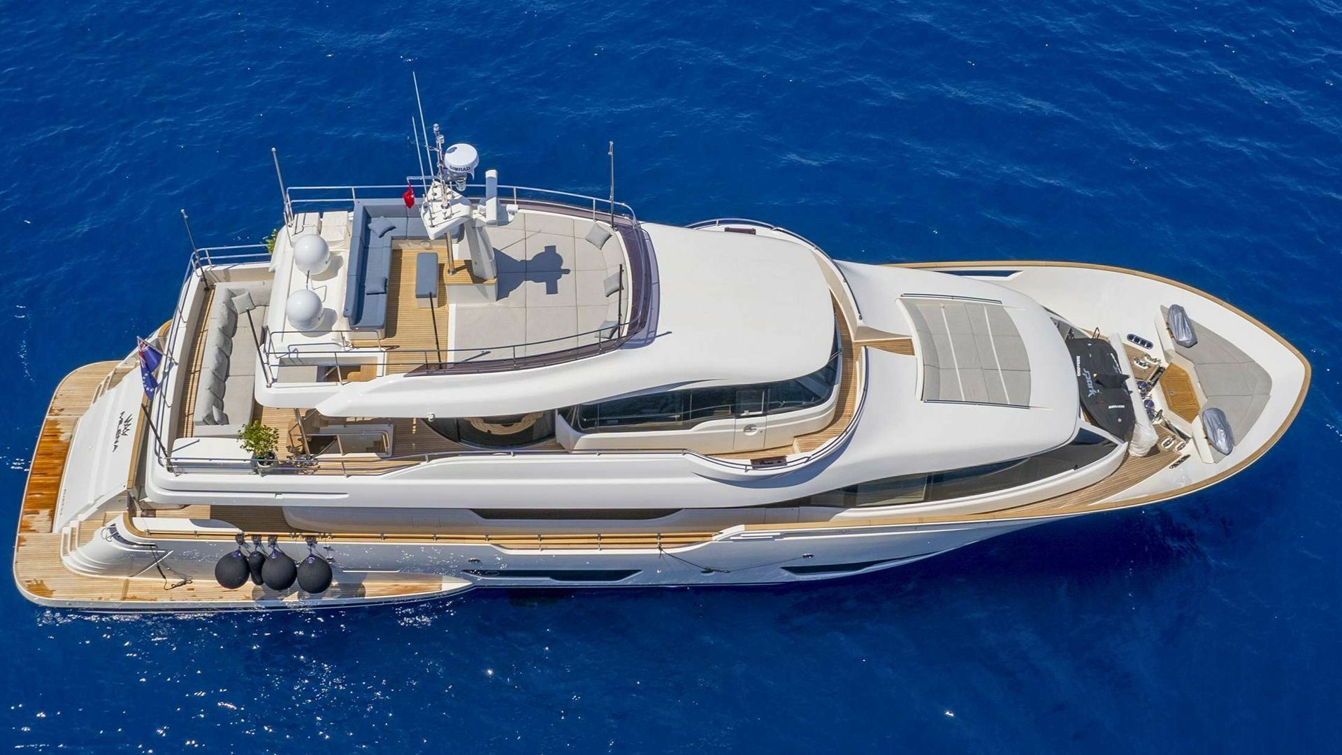 Ferretti Custom Line Navetta | Milena