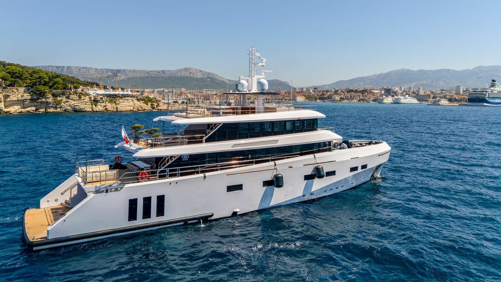 Custom Built 133 | Renata