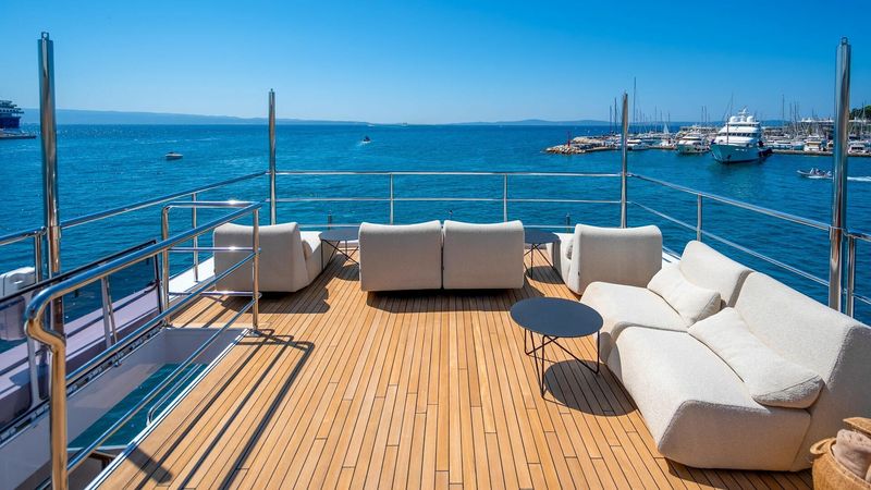 Custom Built 133 | Renata