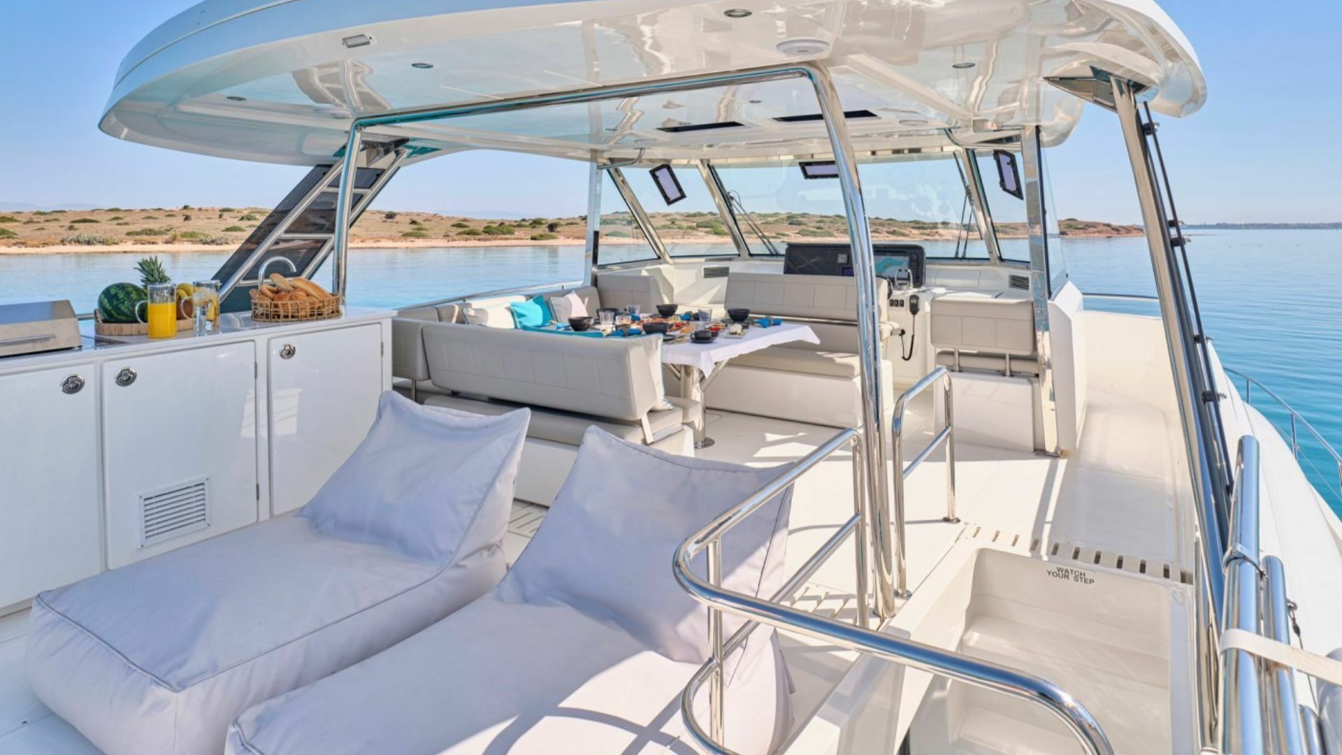 Aquila 54 | Explorion