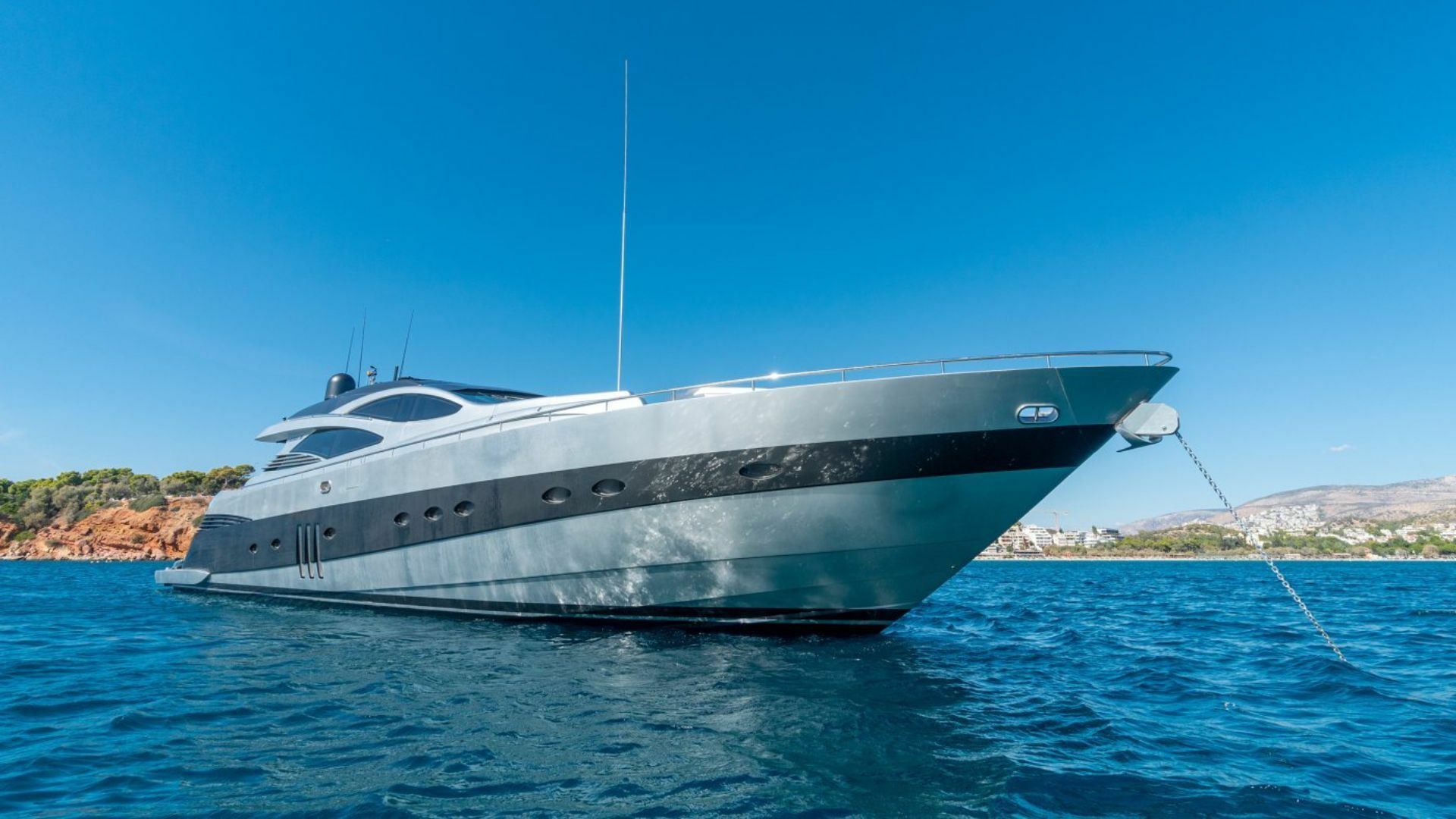 Pershing 90 | One