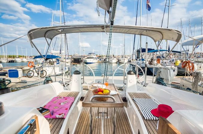 Bavaria Cruiser 40S | Blue Magic