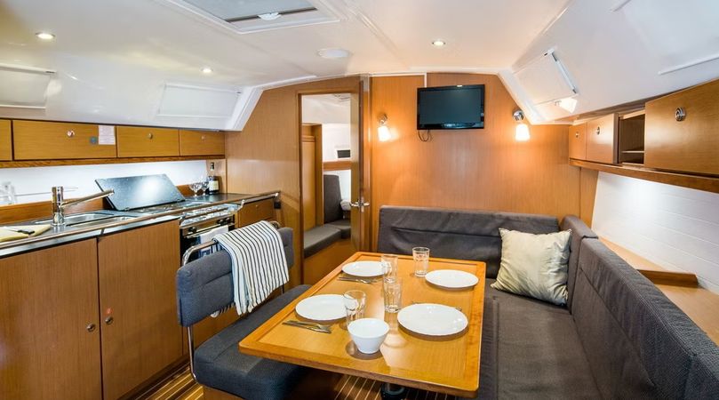 Bavaria Cruiser 40S | Blue Magic