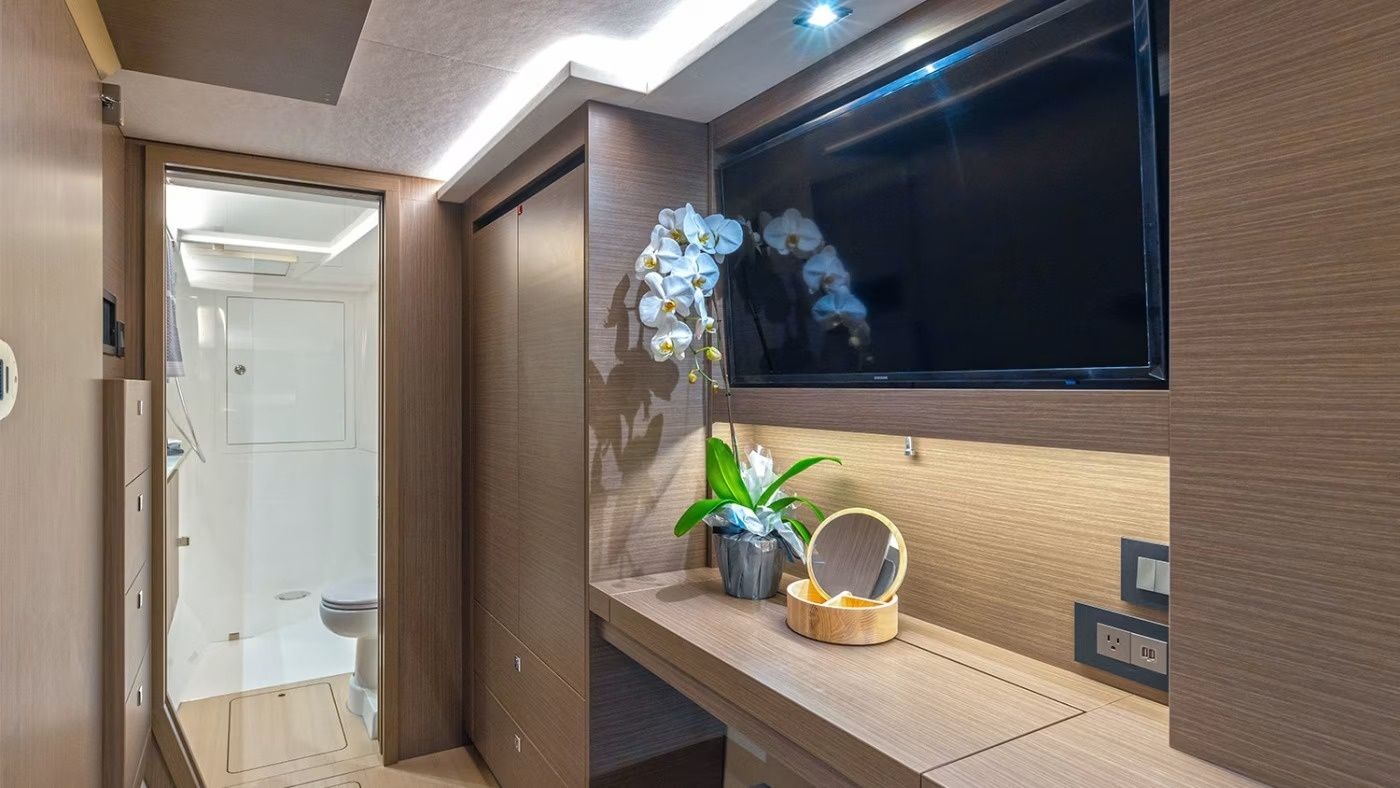 Leopard 40 | Moorings 23