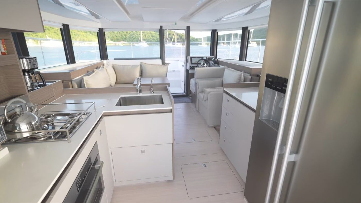 Leopard 40 | Moorings 23