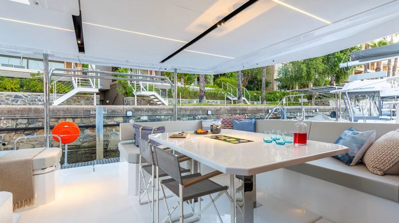 Leopard 52 | Moorings 25