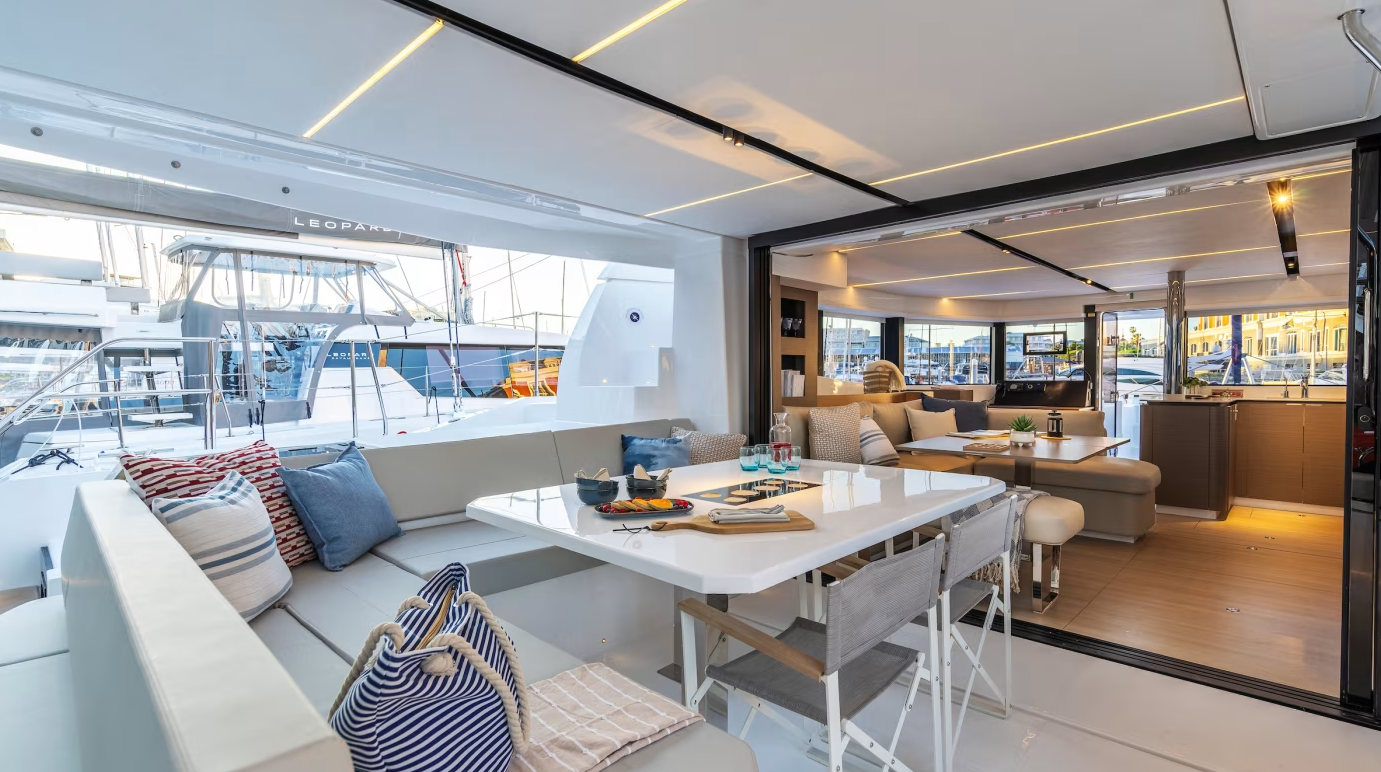 Leopard 52 | Moorings 25