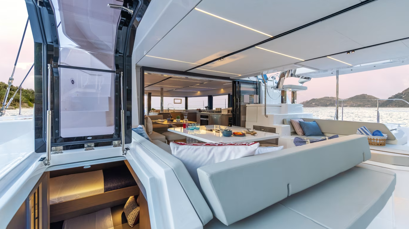 Leopard 52 | Moorings 25