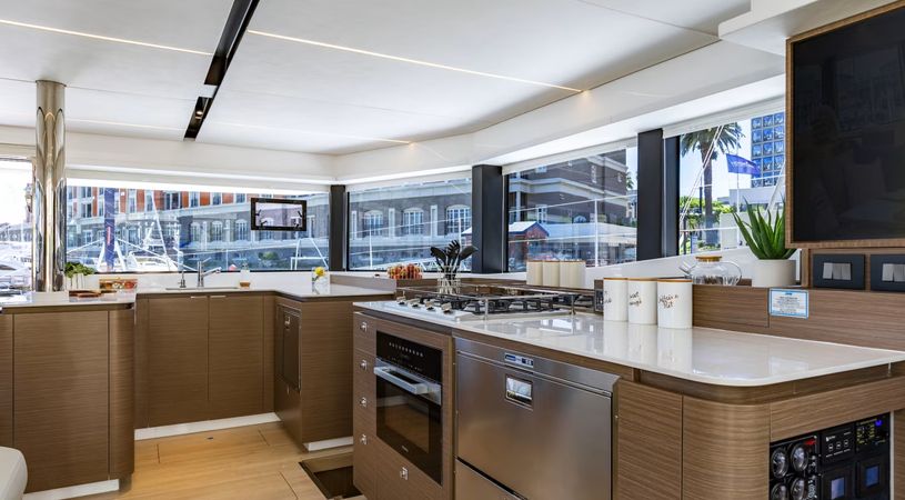 Leopard 52 | Moorings 25