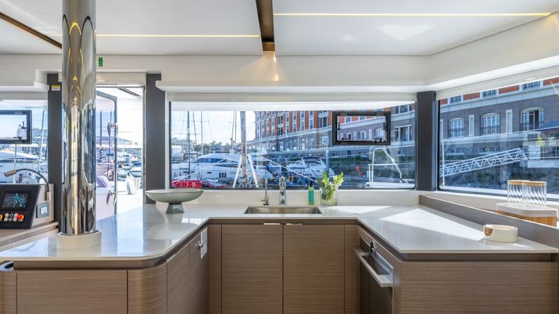 Leopard 52 | Moorings 25