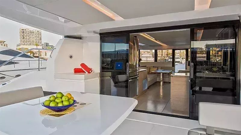 Leopard 53 PC | Moorings 21