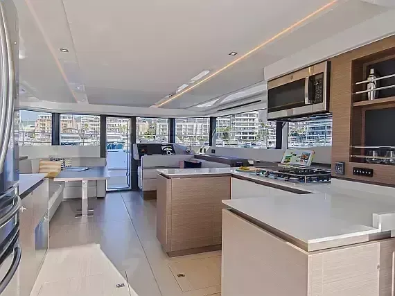 Leopard 53 PC | Moorings 21