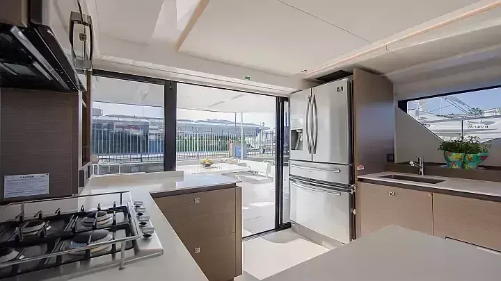 Leopard 53 PC | Moorings 21