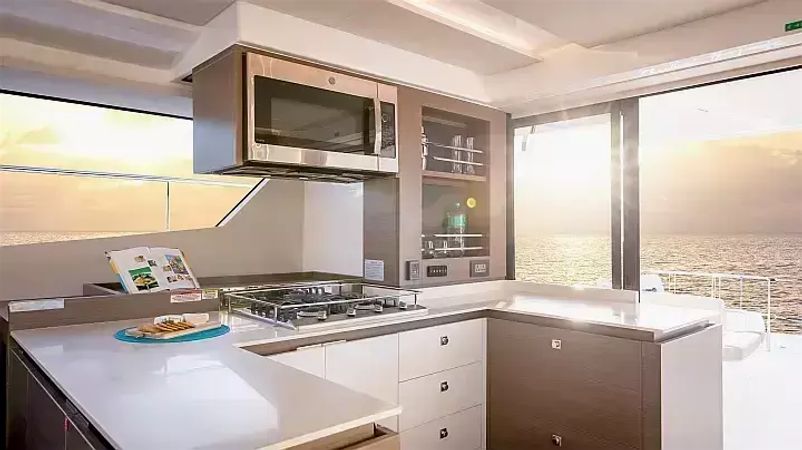 Leopard 53 PC | Moorings 21