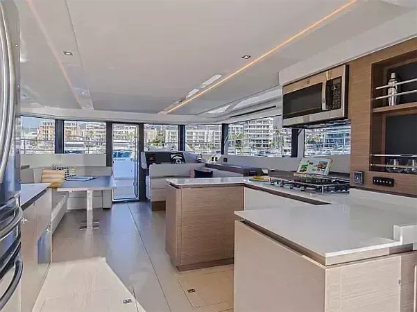 Leopard 53 PC | Moorings 20