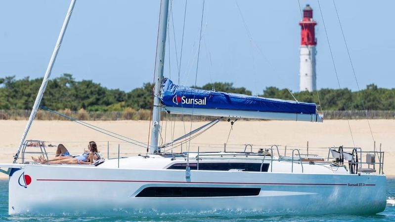 Dufour 37 | Sunsail 26