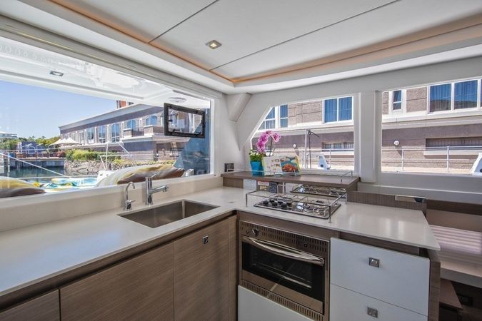 Leopard 42 | Sunsail 25